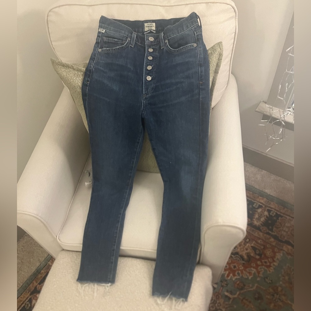 COH Olivia Crop size 23